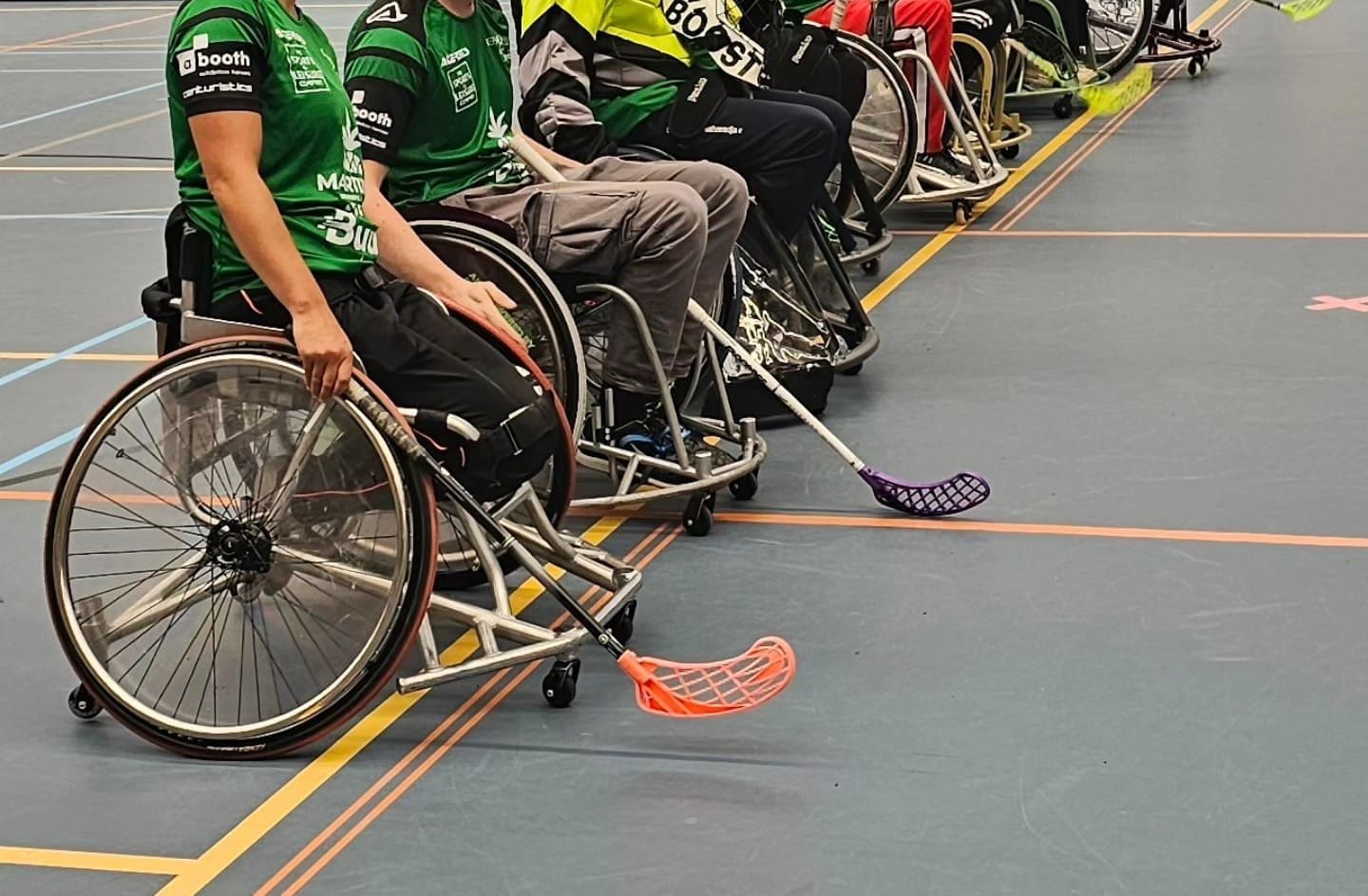 rolstoelhockey aangepast sporten