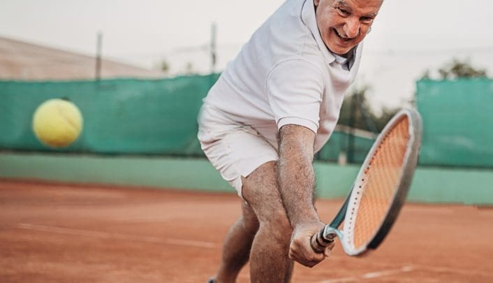 Tennis op gravelbaan