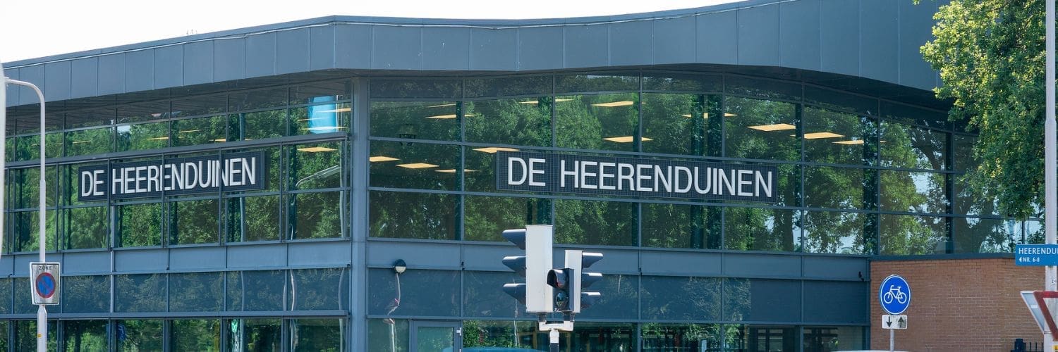 Gevel zwembad De Heerenduinen